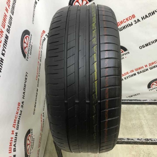 Goodyear EfficientGrip R17 215/50