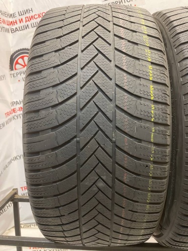 Bridgestone Blizzak LM-005 R19	255/40