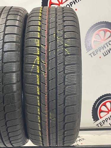 Michelin Latitude Alpin HP R17 235/65